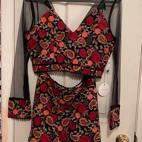 Two Piece Set - Picture 4 of 5